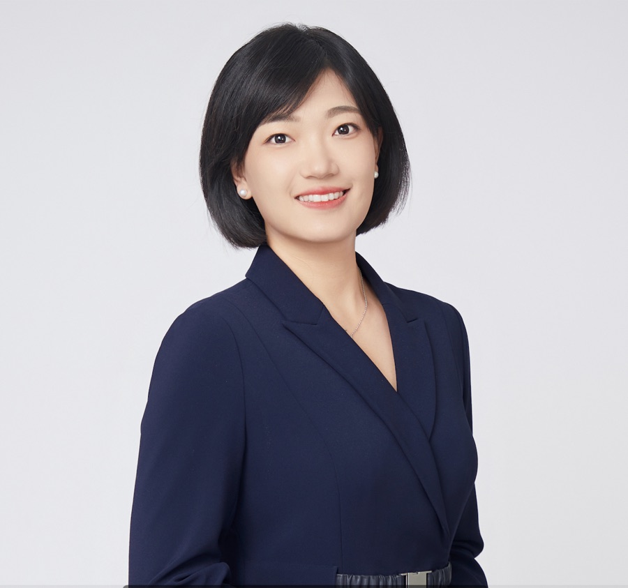 主持人罗琼